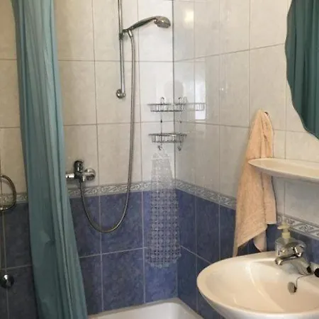 Apartments Makarska Beach Апартаменти *