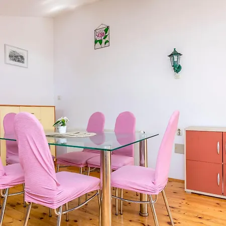 Apartments Makarska Beach * Макарська