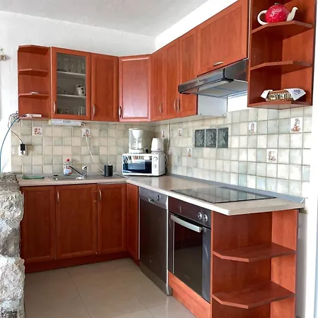 Apartments Makarska Beach Апартаменти *