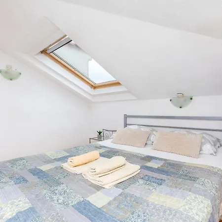 Apartments Makarska Beach Макарська