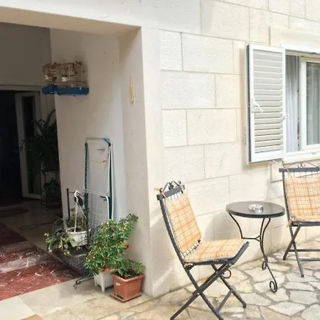 Apartments Makarska Beach מאקרסקה
