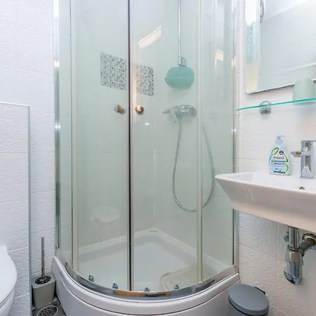Apartments Makarska Beach * מאקרסקה
