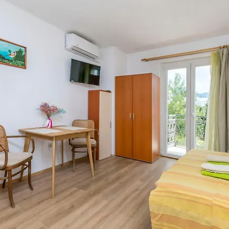 Apartments Makarska Beach Apartment