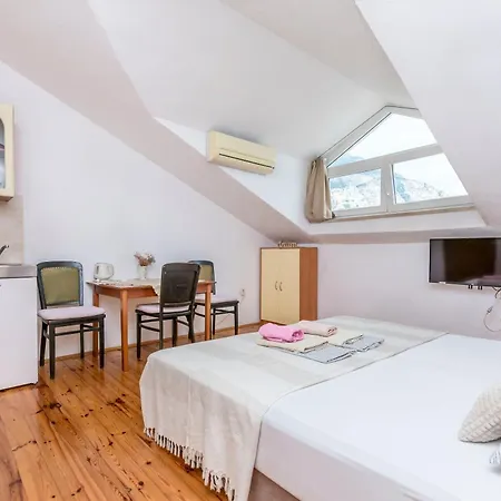 Apartments Makarska Beach מאקרסקה
